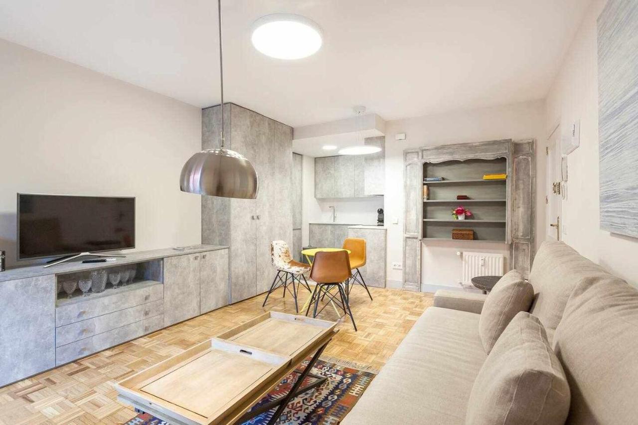 Apartamento Lujo Castellana Chamartin Apartment Madrid Exterior photo